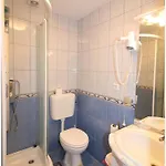 Lav Penzion 3*