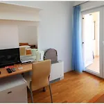 Lav Penzion 3*