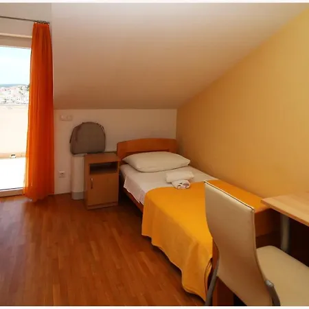 Lav 3* Primošten