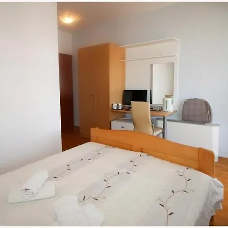 Lav Primošten