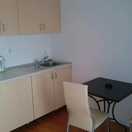 Lav Gasthof Primošten