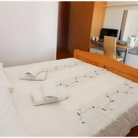 Lav 3* Primošten