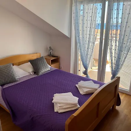 Lav Penzion 3*
