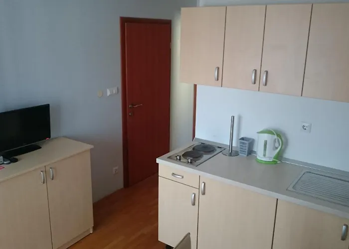 Lav 게스트하우스 3*