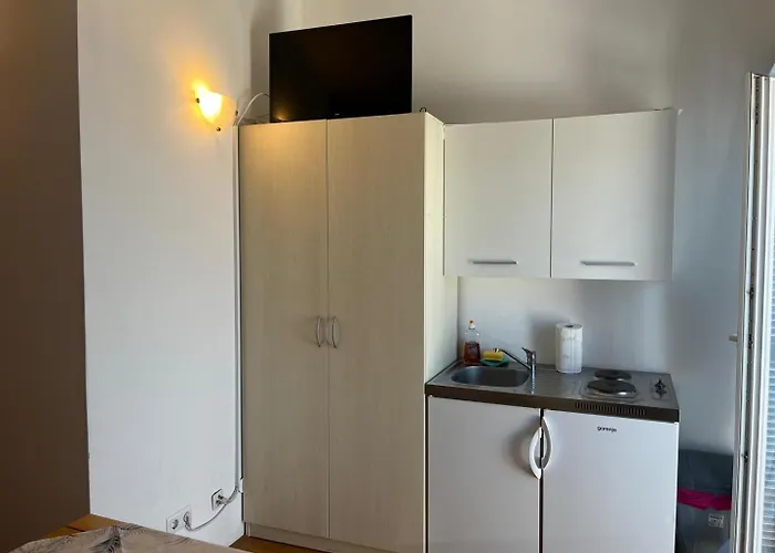 Lav 3* 프리모스턴