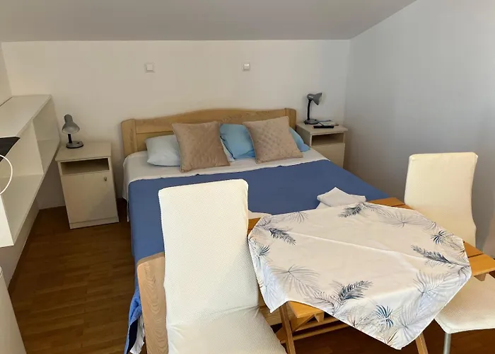 게스트하우스 Lav 3*