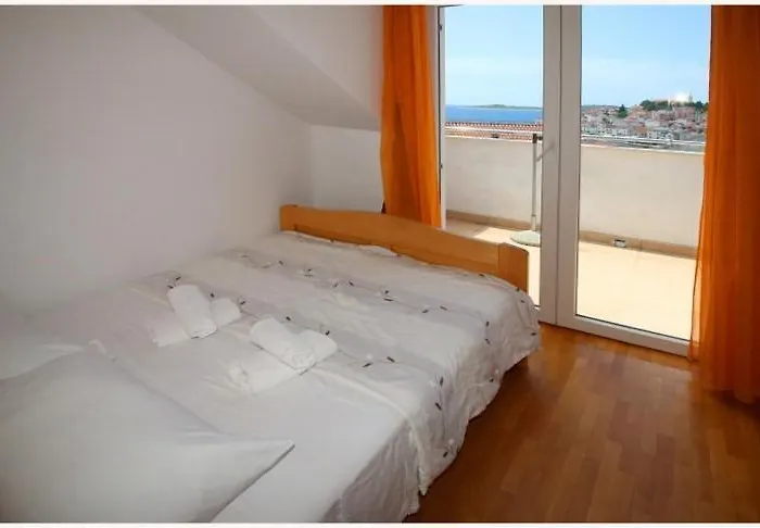 Lav 3* 프리모스턴