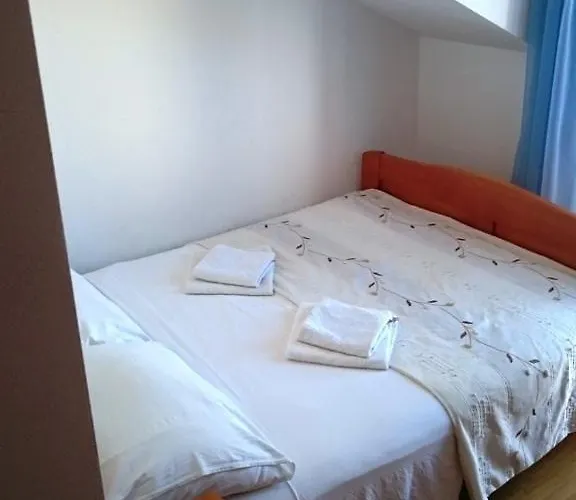 Lav 3* 프리모스턴