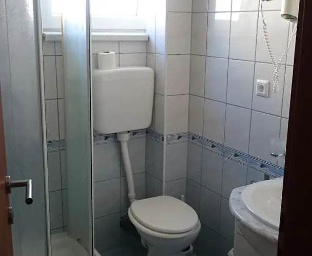 게스트하우스 Lav 3*